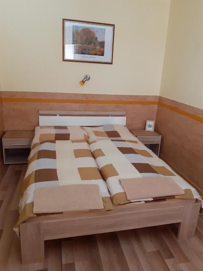Hotel Sifra 276 à Nová Lesná Extérieur photo